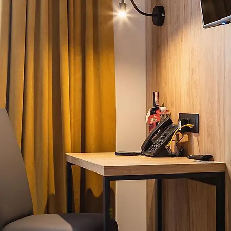 Отель Optima Collection Mural