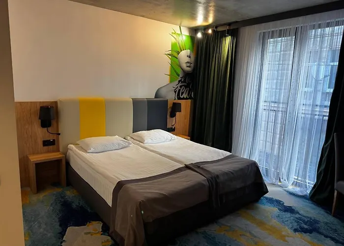 Hotel Optima Collection Mural 3*