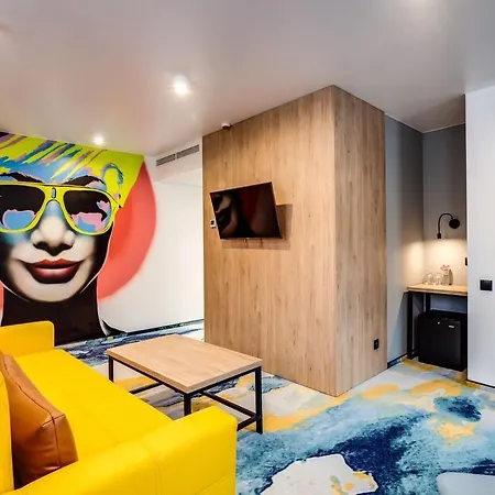 Hotel Optima Collection Mural