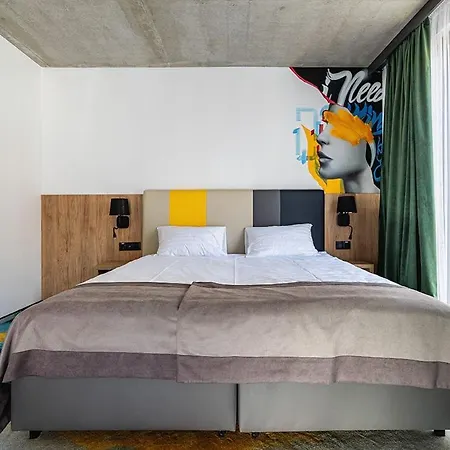 Optima Collection Mural 3* Leopoli