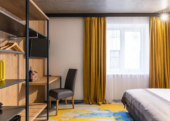 Optima Collection Mural リヴィウ