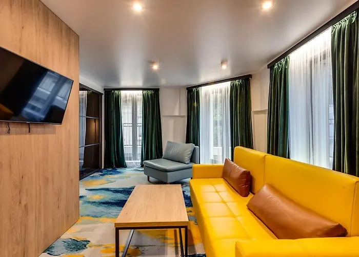 Hotel Optima Collection Mural