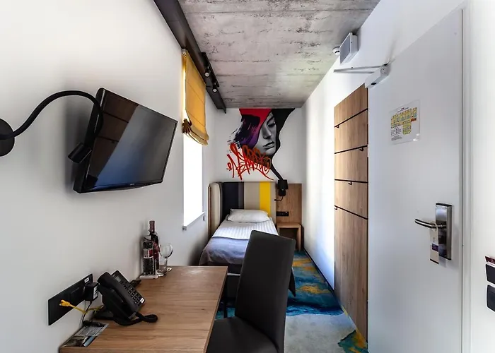 Optima Collection Mural לבוב