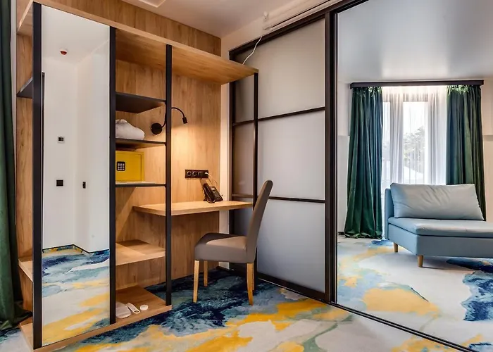 Optima Collection Mural Hotel Lviv