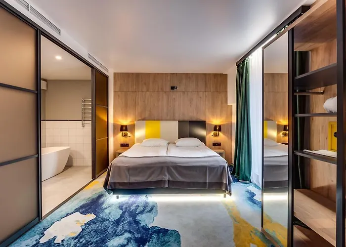 Optima Collection Mural 3* إلفيف